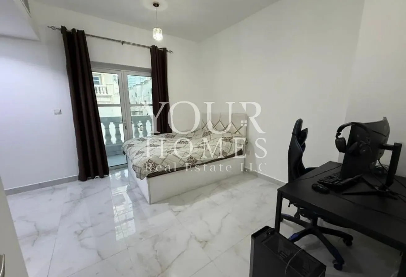 Upgraded 4-BR-Townhouse | Prime Location | Vacant