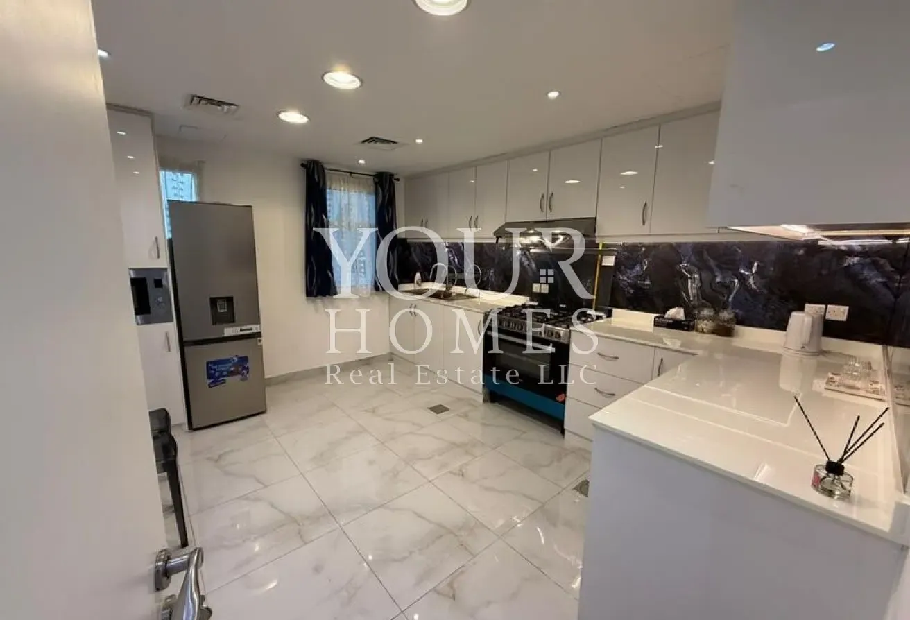 Upgraded 4-BR-Townhouse | Prime Location | Vacant
