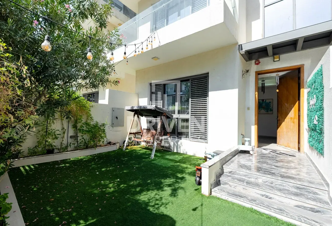 Prime Villa | Beside Park | Vastu Living | VOT