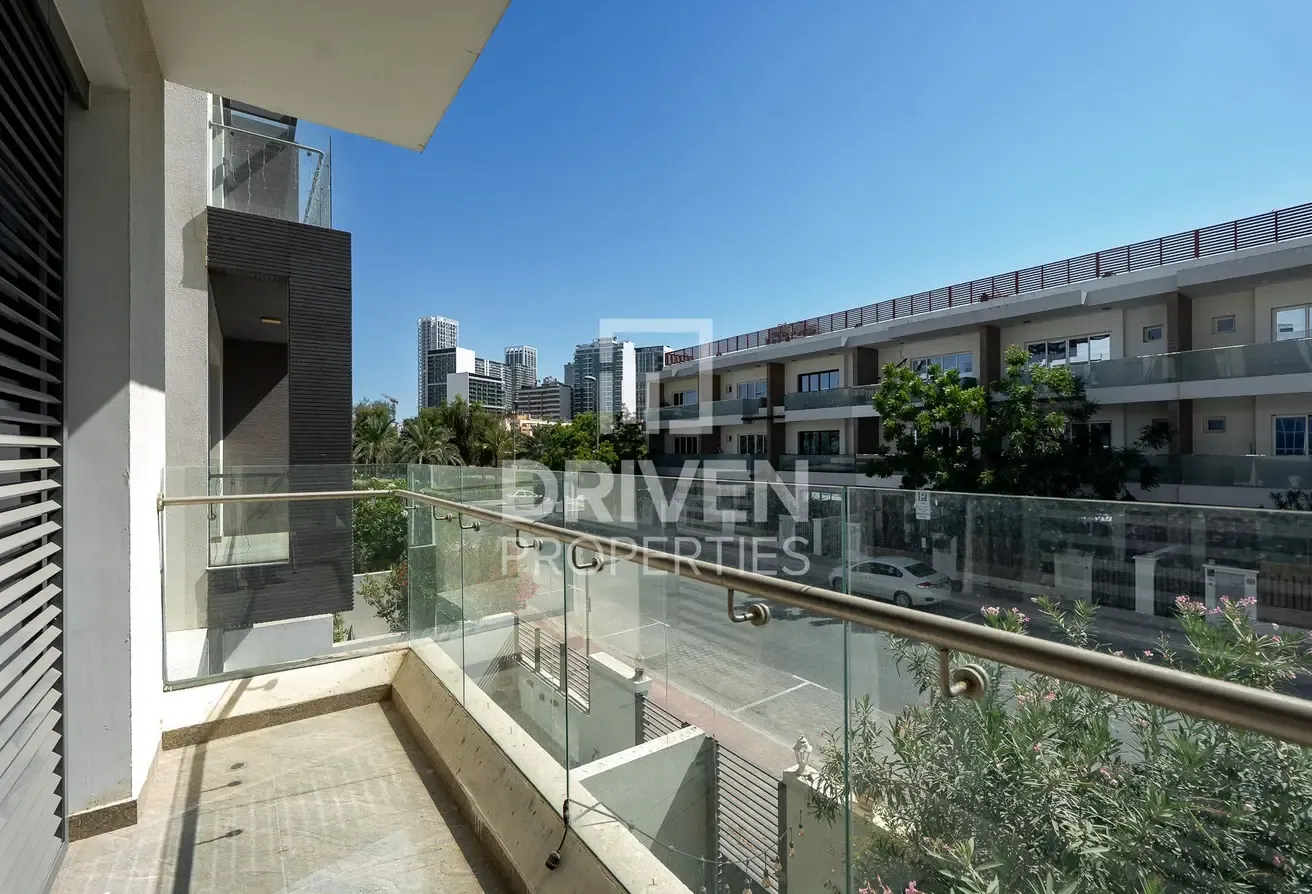 Prime Villa | Beside Park | Vastu Living | VOT
