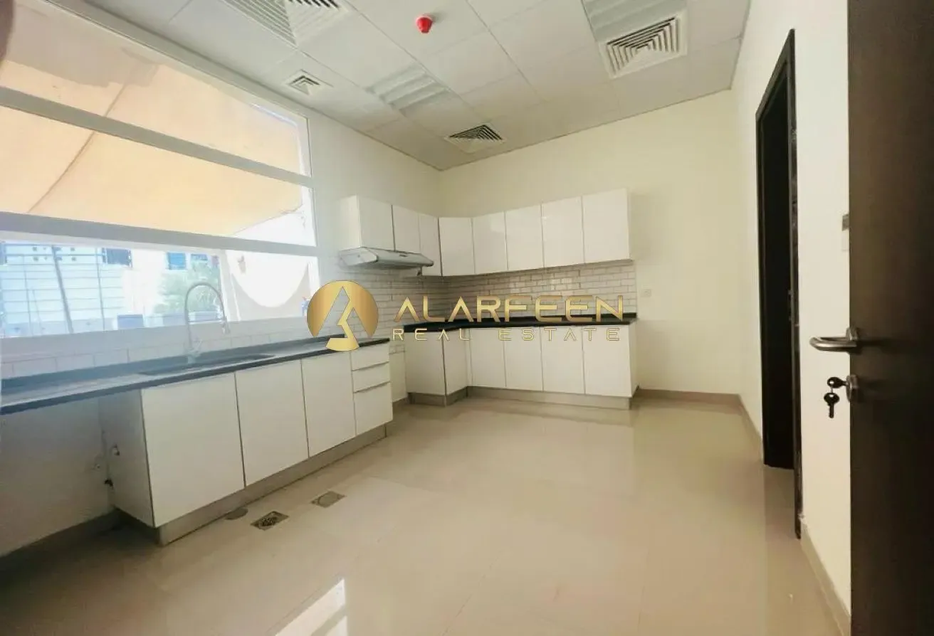 Hot Deal | Investor Deal | 4BHK | Maid Room