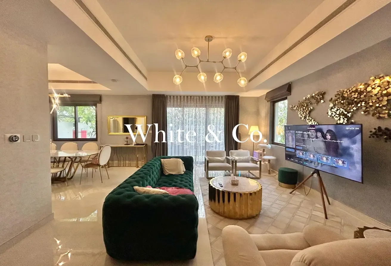 UPGRADED|SINGLE ROW |LANDSCAPED GARDEN