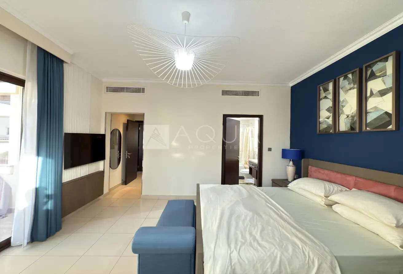 CORNER UNIT | FURNISHED |CLOSE TO POOL
