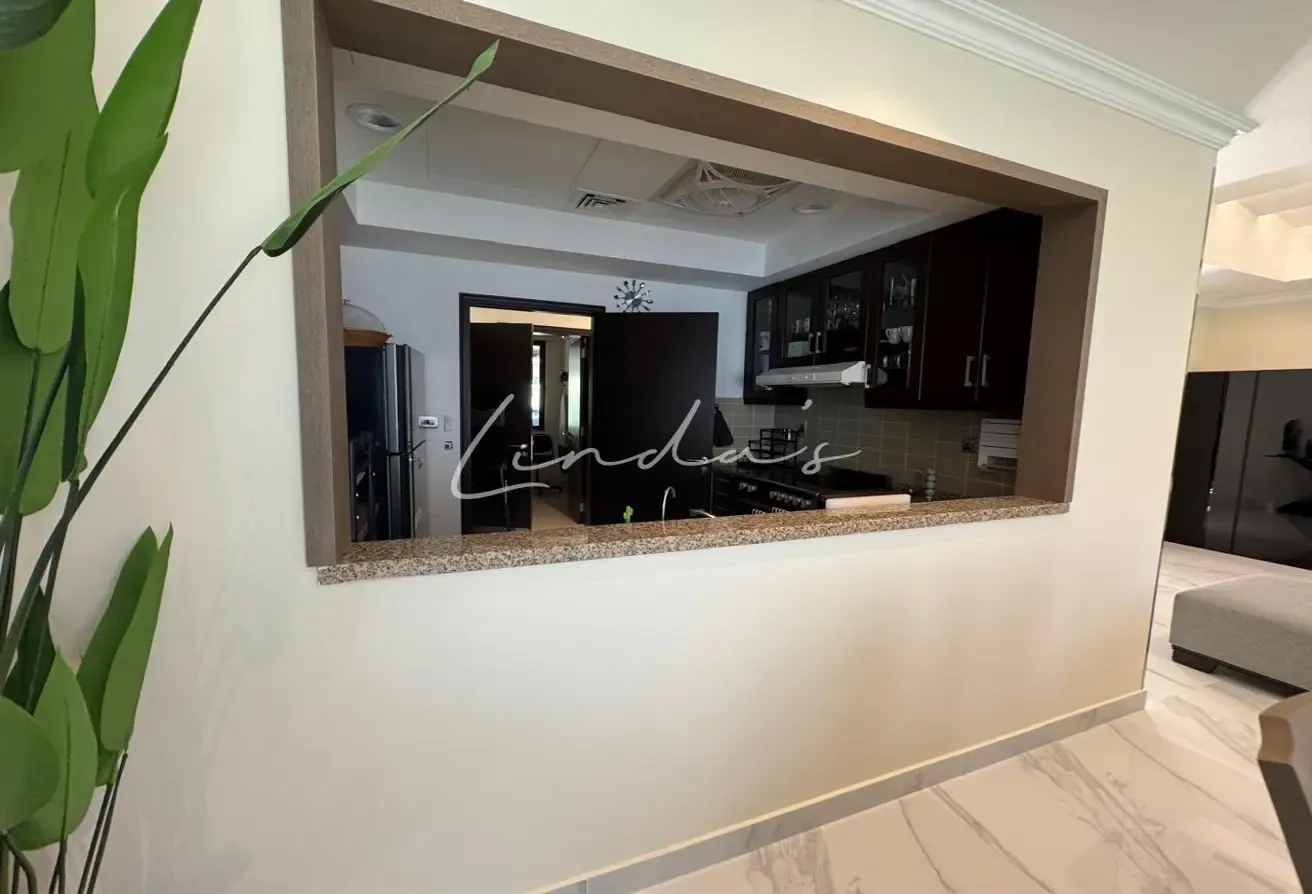 Upgraded | Fully furnished | ready to move in