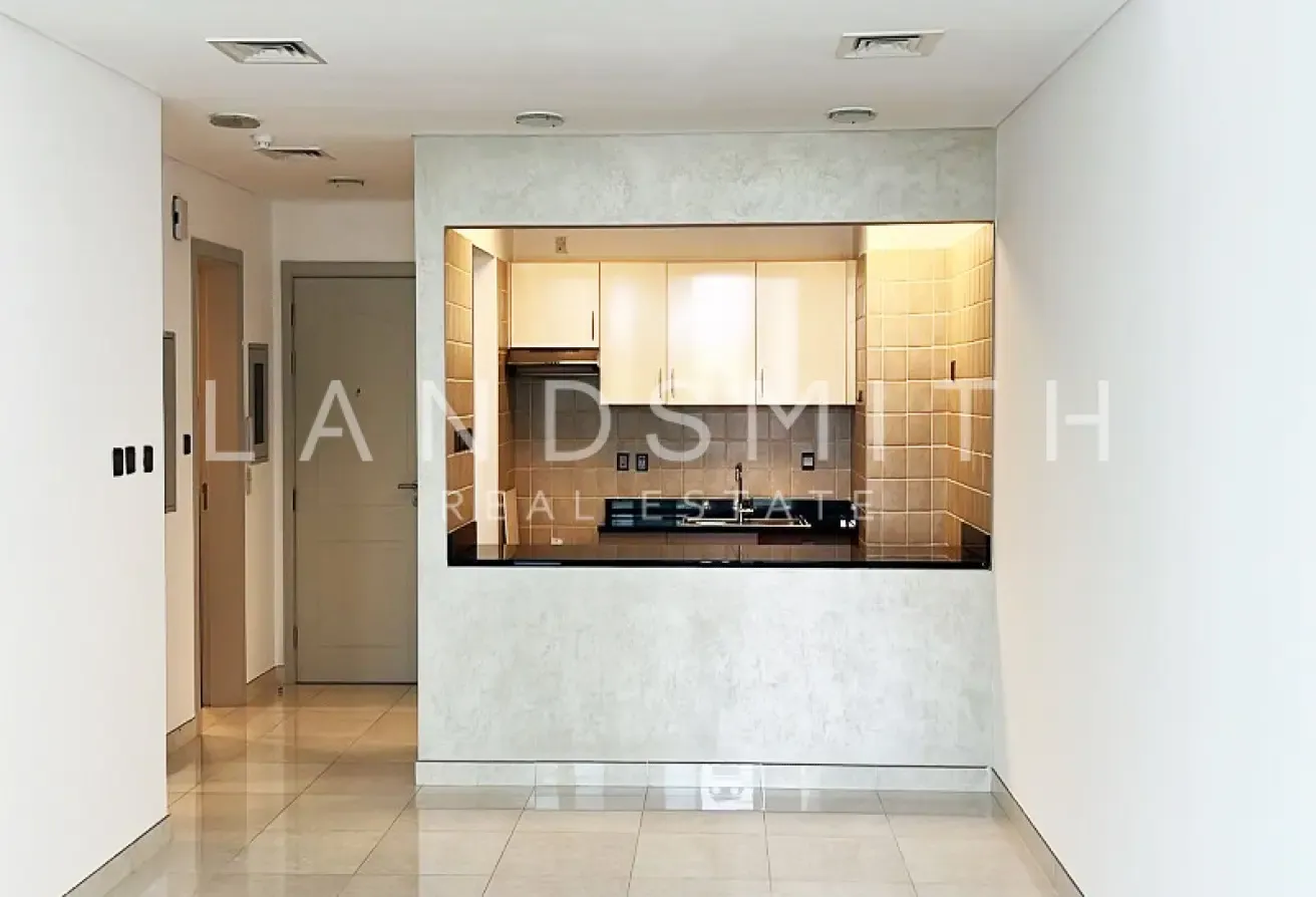 Spacious 1 BR Apartment | With Balcony