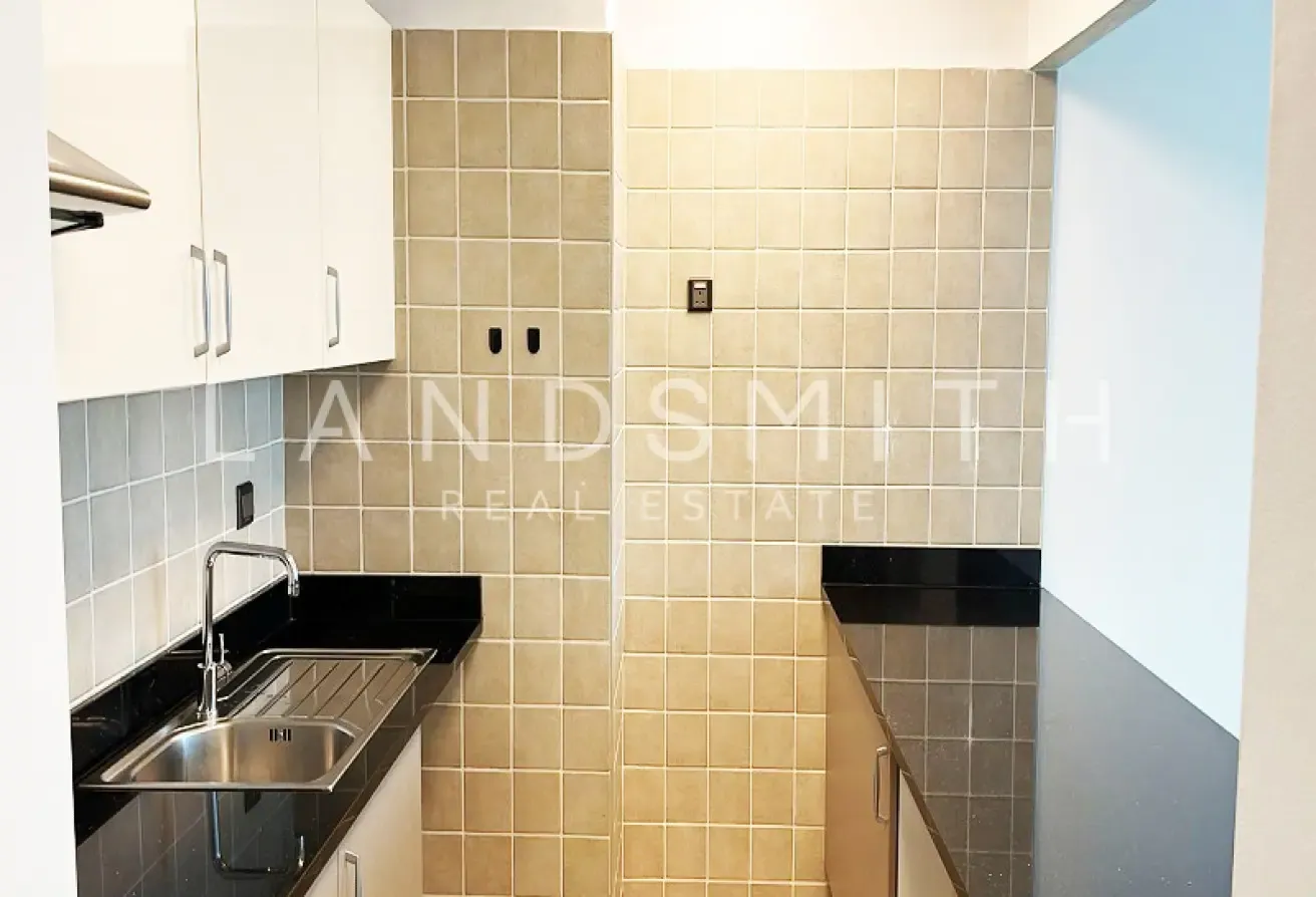 Spacious 1 BR Apartment | With Balcony