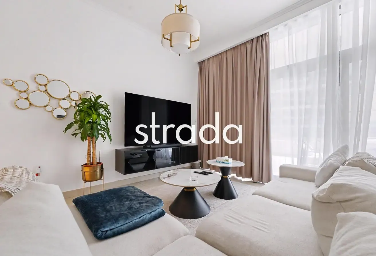 Community Expert | Fully Furnished | Huge Terrace