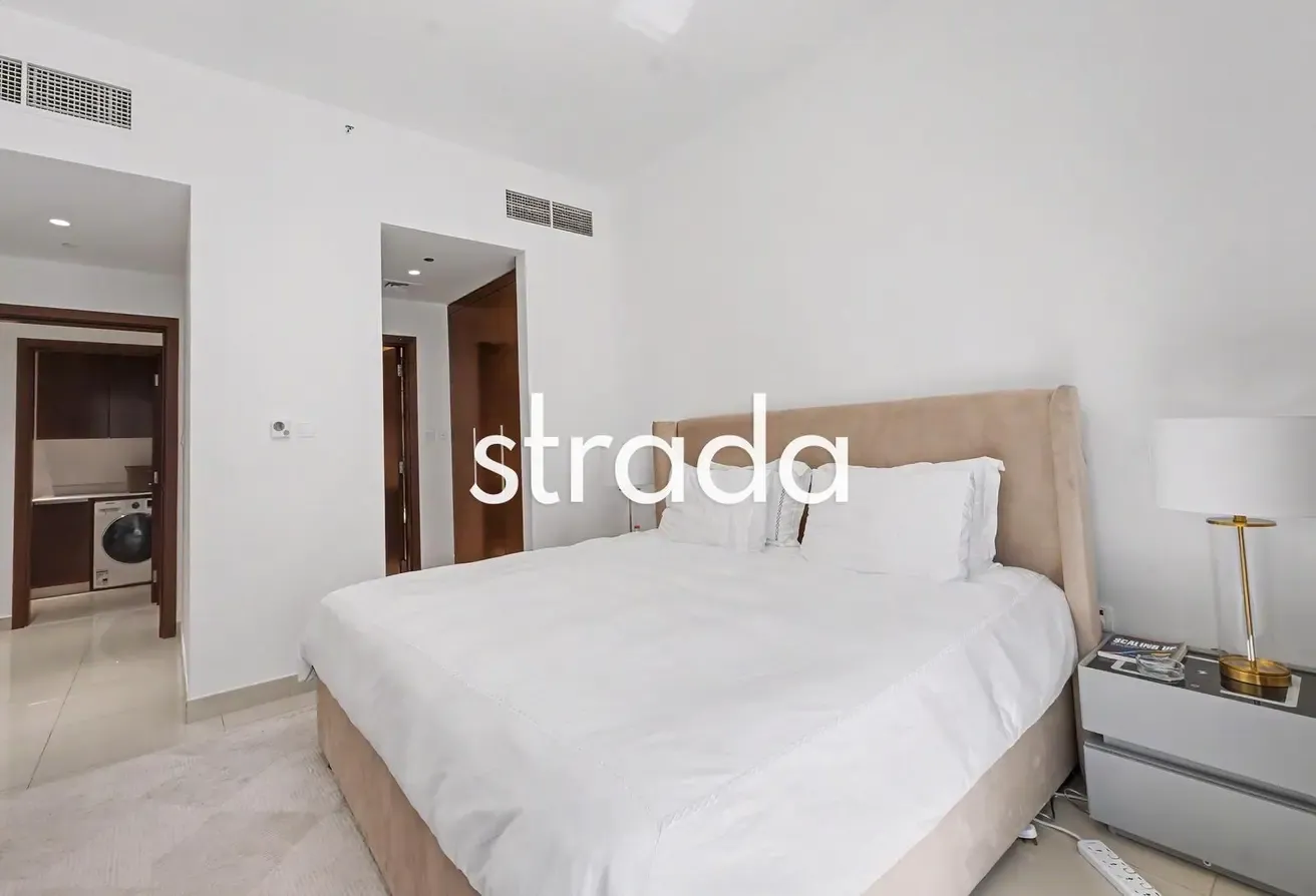 Community Expert | Fully Furnished | Huge Terrace