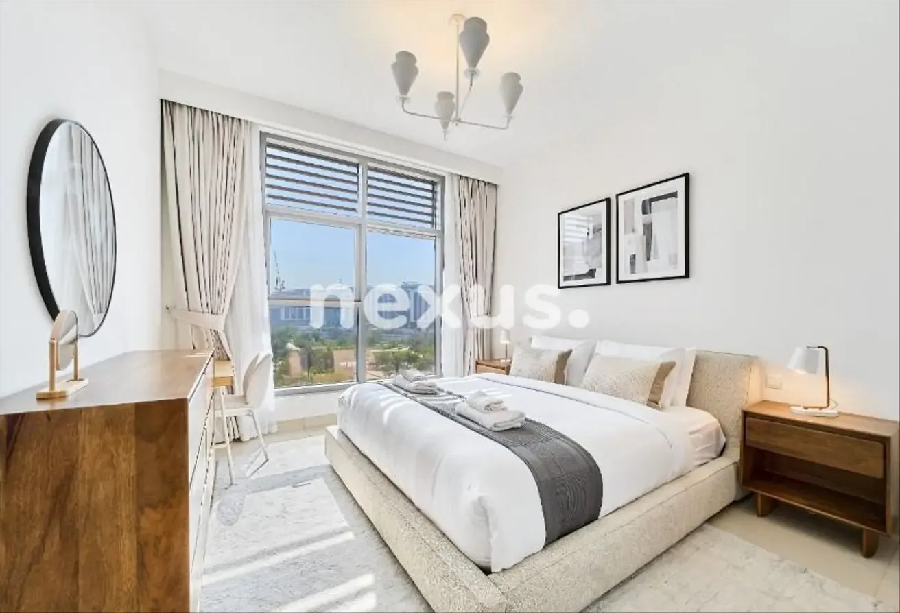 Rare Large Layout | Fully Furnished | Park Living