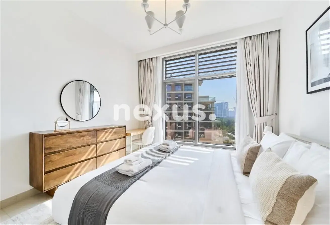 Rare Large Layout | Fully Furnished | Park Living