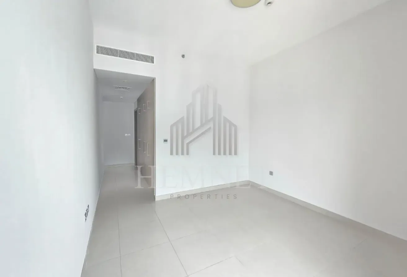 Large 2BHK | Balcony | Premium Amenities