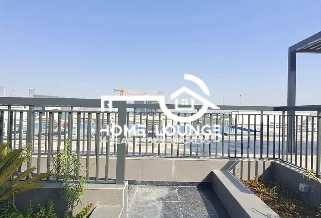 AMAZING | FULLY FURNISHED | READY TO MOVE IN