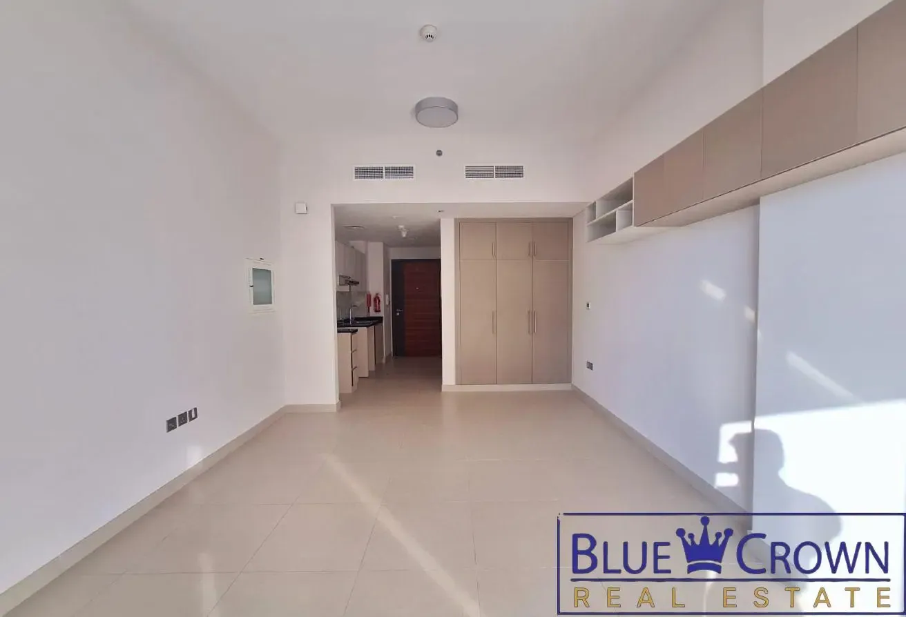 Ready-to-Move Studio | Spacious Interiors
