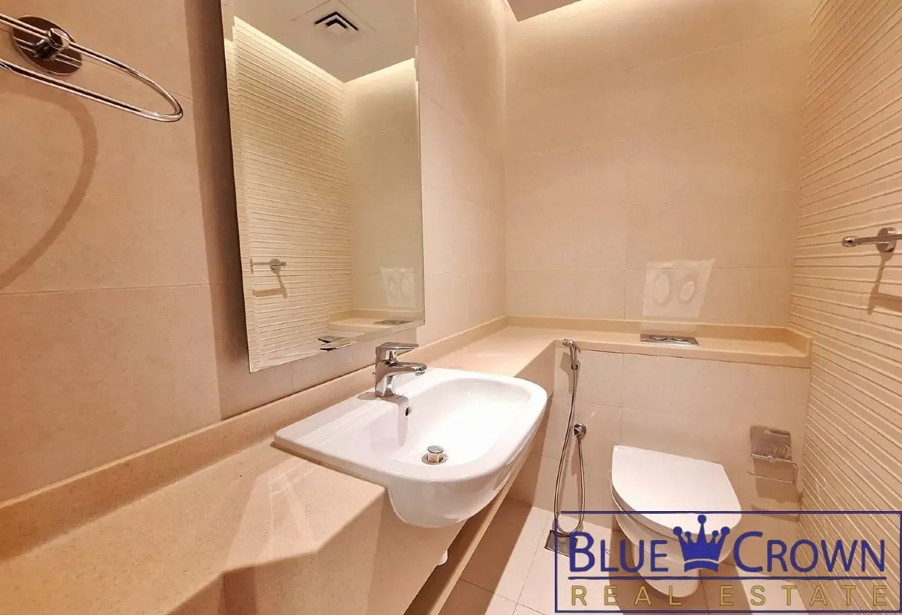 Spacious 1 Bedroom with Excellent Amenities