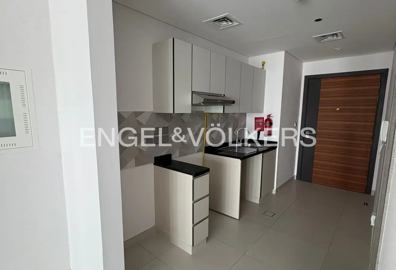 Unfurnished I Low Rise | Balcony