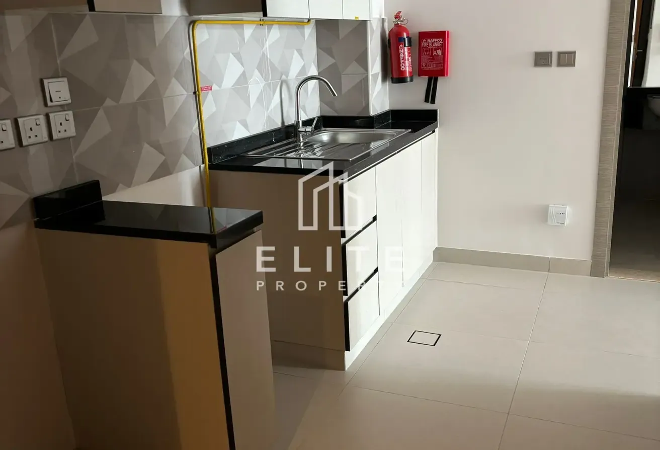 BIG LAYOUT | FLEXIBLE CHEQUES| CORNER UNIT