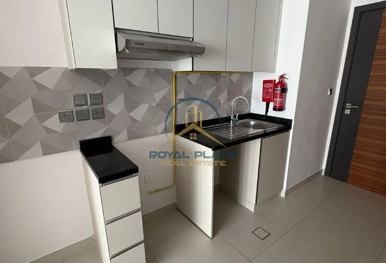Panoramic Burj View | Elegant Studio | Unfurnished