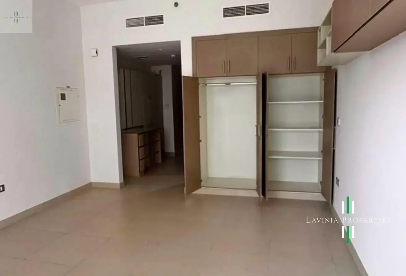 SPACIOUS STUDIO | WELL-MAINTAINED | PRIME LOCATION