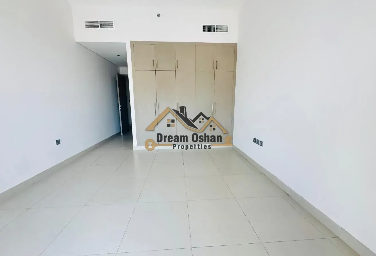 LUXURY 2BHK IN 125K/ WITH ALL AMENITIES