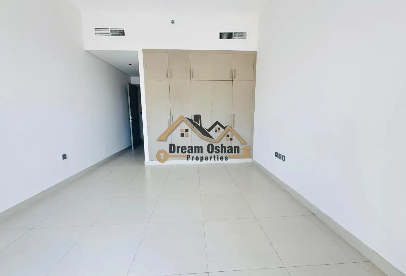 LUXURY 2BHK IN 125K/ WITH ALL AMENITIES