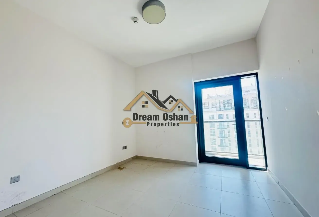 LUXURY 2BHK IN 125K/ WITH ALL AMENITIES