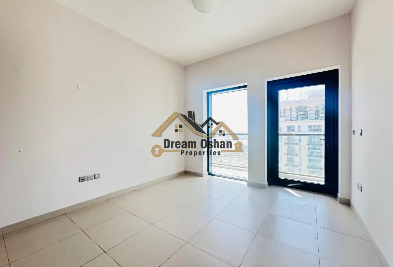 LUXURY 2BHK IN 125K/ WITH ALL AMENITIES