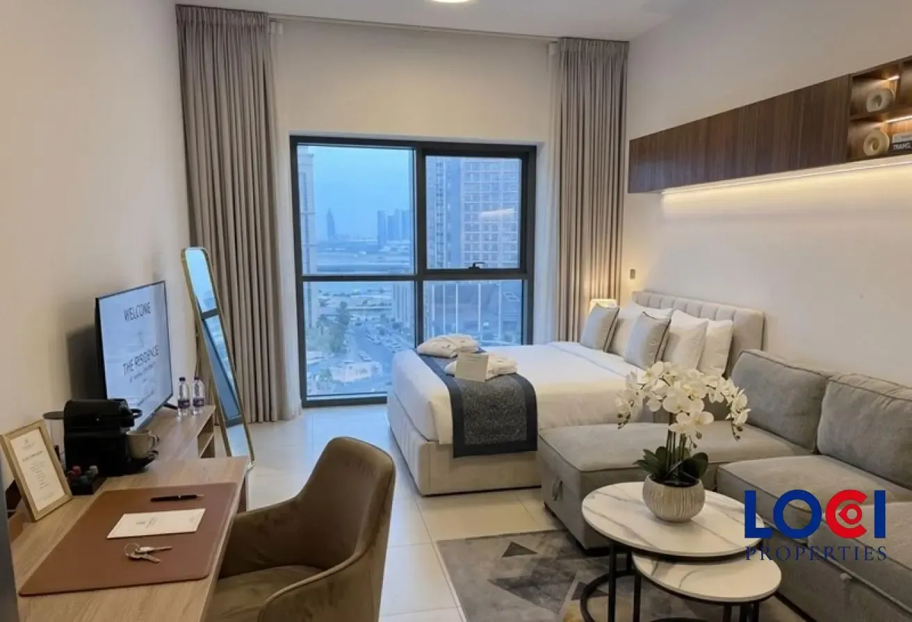 MODERN | FULLY FURNISHED | READY TO MOVE IN