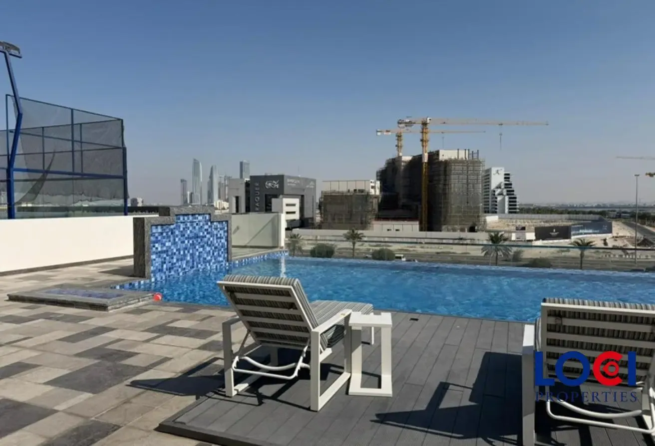 MODERN | FULLY FURNISHED | READY TO MOVE IN