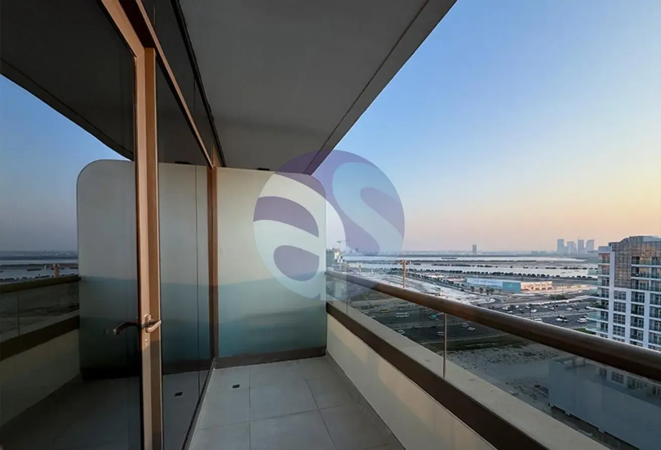 Spacious And Ready To Move In 2 BHK For Rent | LOC