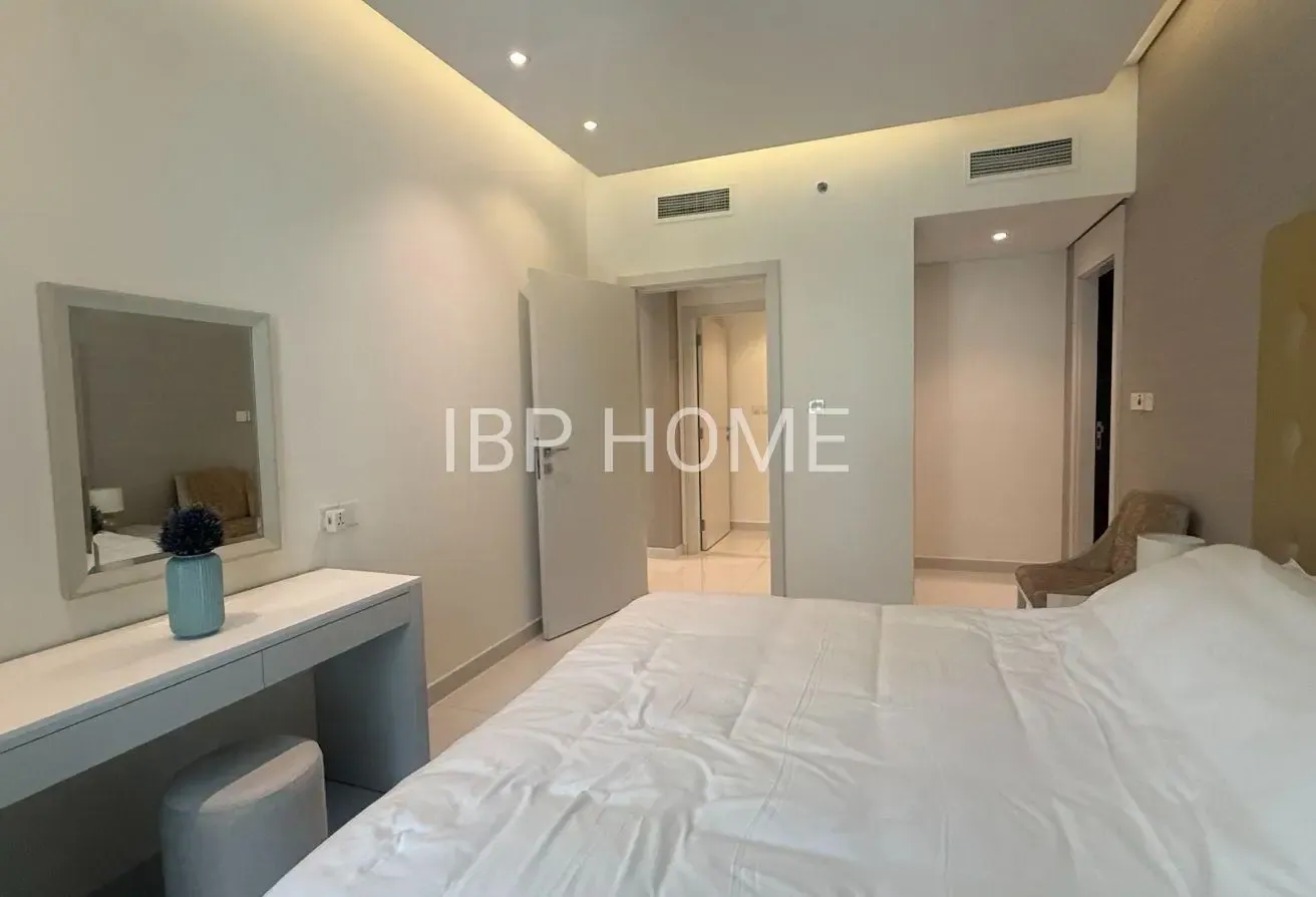 2 BR Apartment in Business Bay
