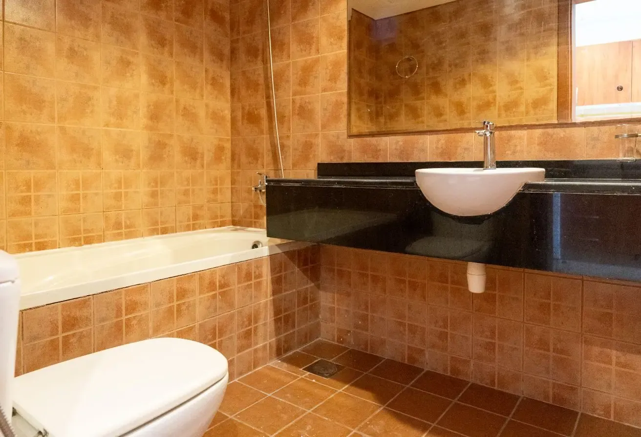 BIG STUDIO | LAKE VIEW | SEMI FURNISHED