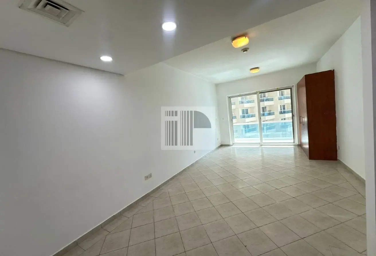 1 Month Free | Pool and Lake View | With Parking