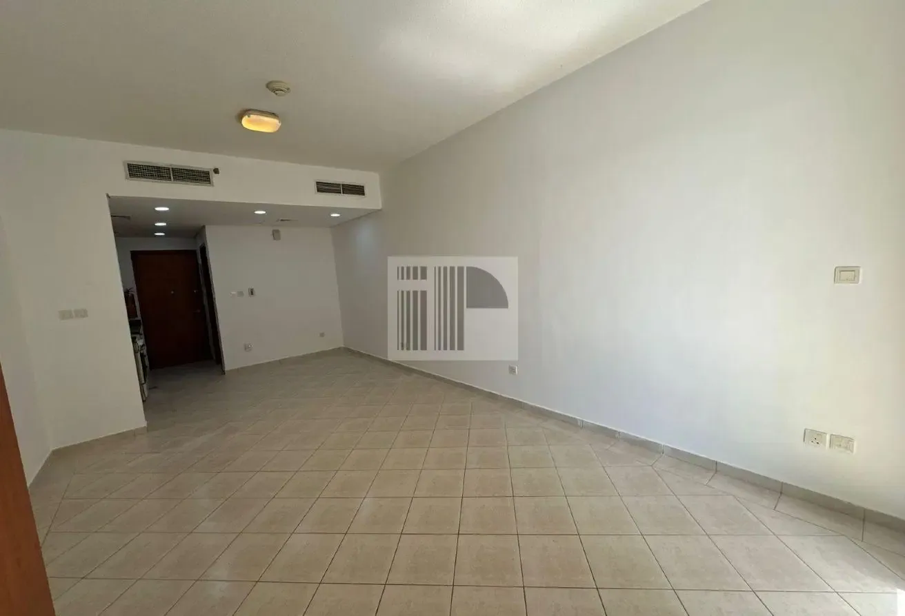 1 Month Free | Pool and Lake View | With Parking