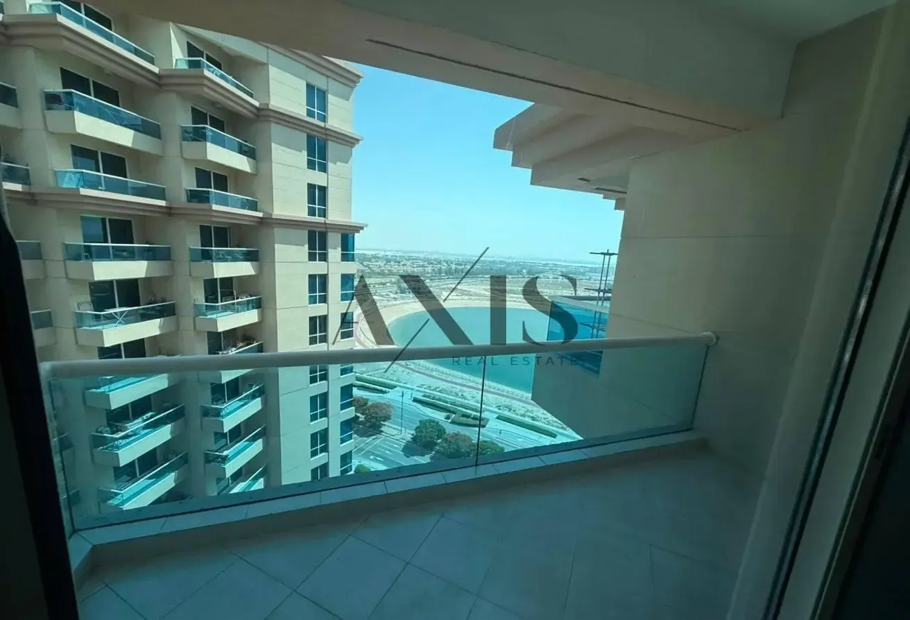 Lake View | Parking | Well Maintained
