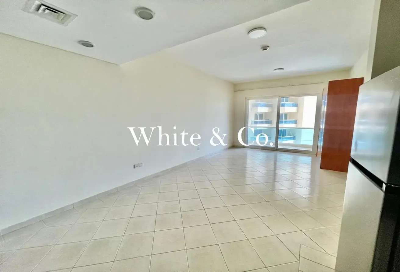 Unfurnished | Flexi Cheques | Best Price