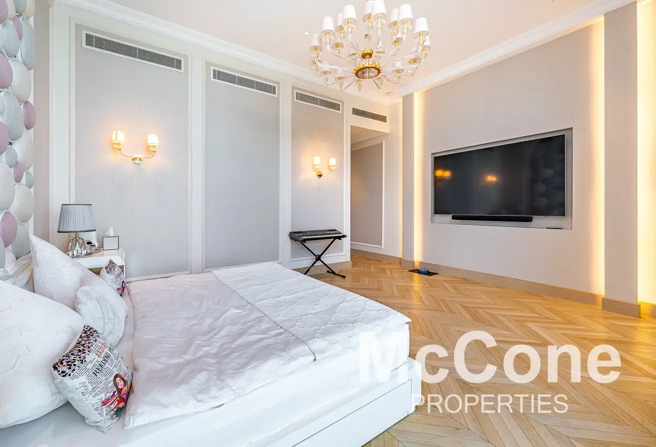 Exclusive | Corner Villa | Luxury Furnished