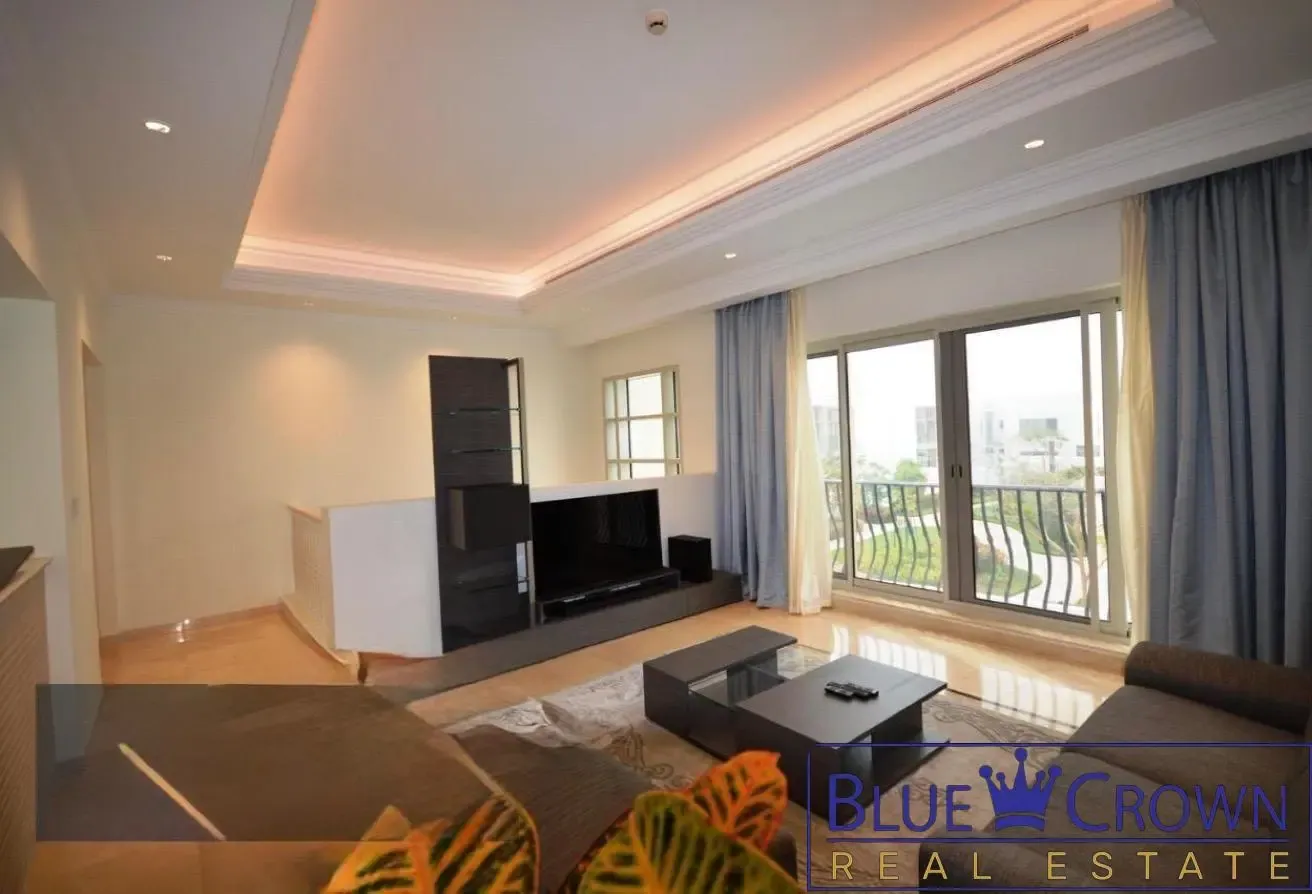 5 BR VILLA FOR RENT INNMBR + POOL — READY TO MOVE