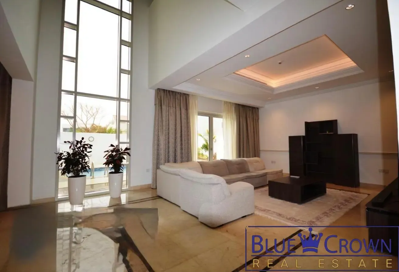 5 BR VILLA FOR RENT INNMBR + POOL — READY TO MOVE