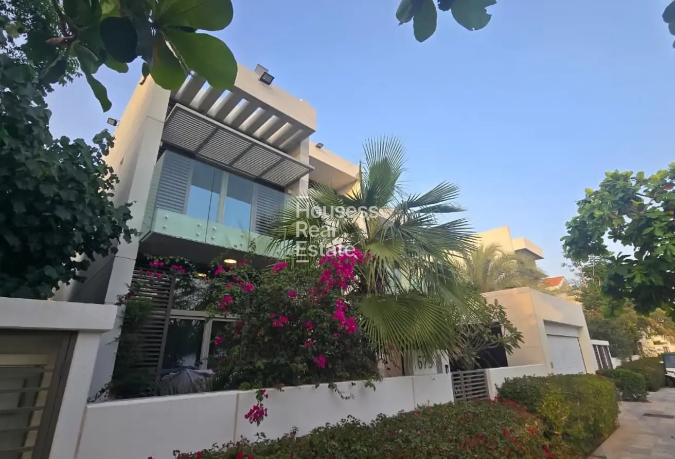 Vacant | Internal | Fully Furnished