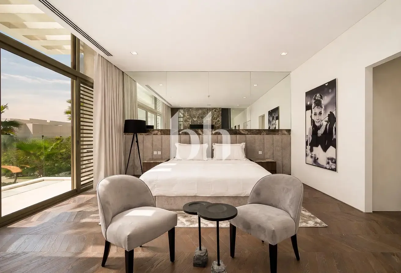 Fully Upgraded | Corner Unit | Fully Furnished