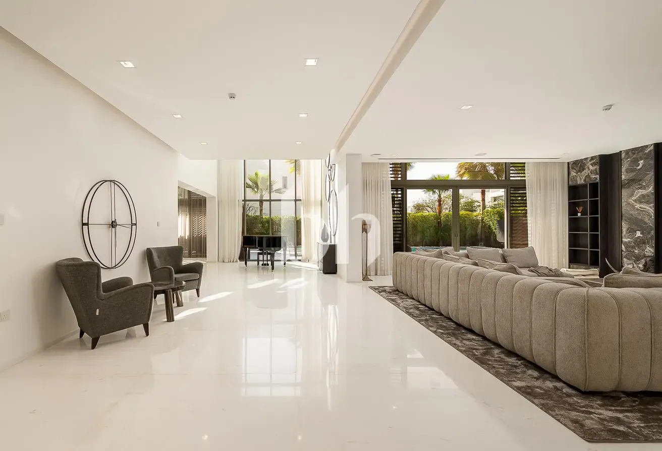 Fully Upgraded | Corner Unit | Fully Furnished