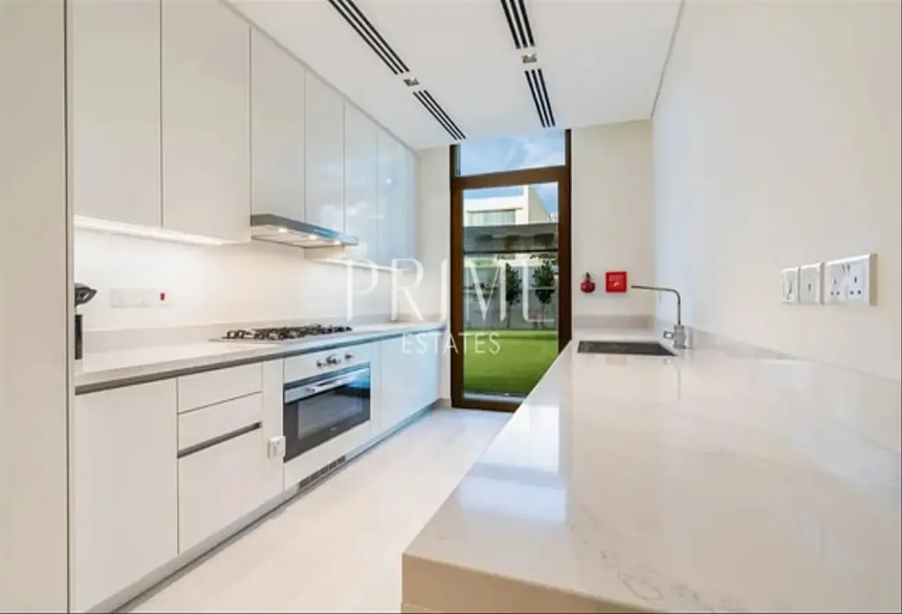 Premium 4BR Villa | Luxury Finish | Outdoor Lounge