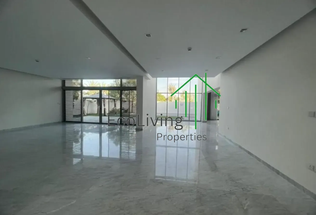 Vacant | Big Plot | Huge Clean Villa