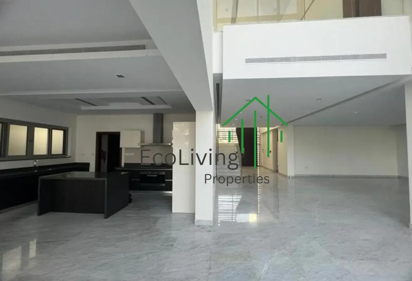 Vacant | Big Plot | Huge Clean Villa