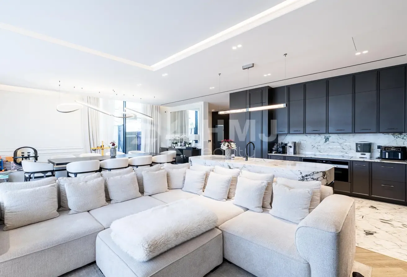 Move In Now | Modern Upgrade | Well located
