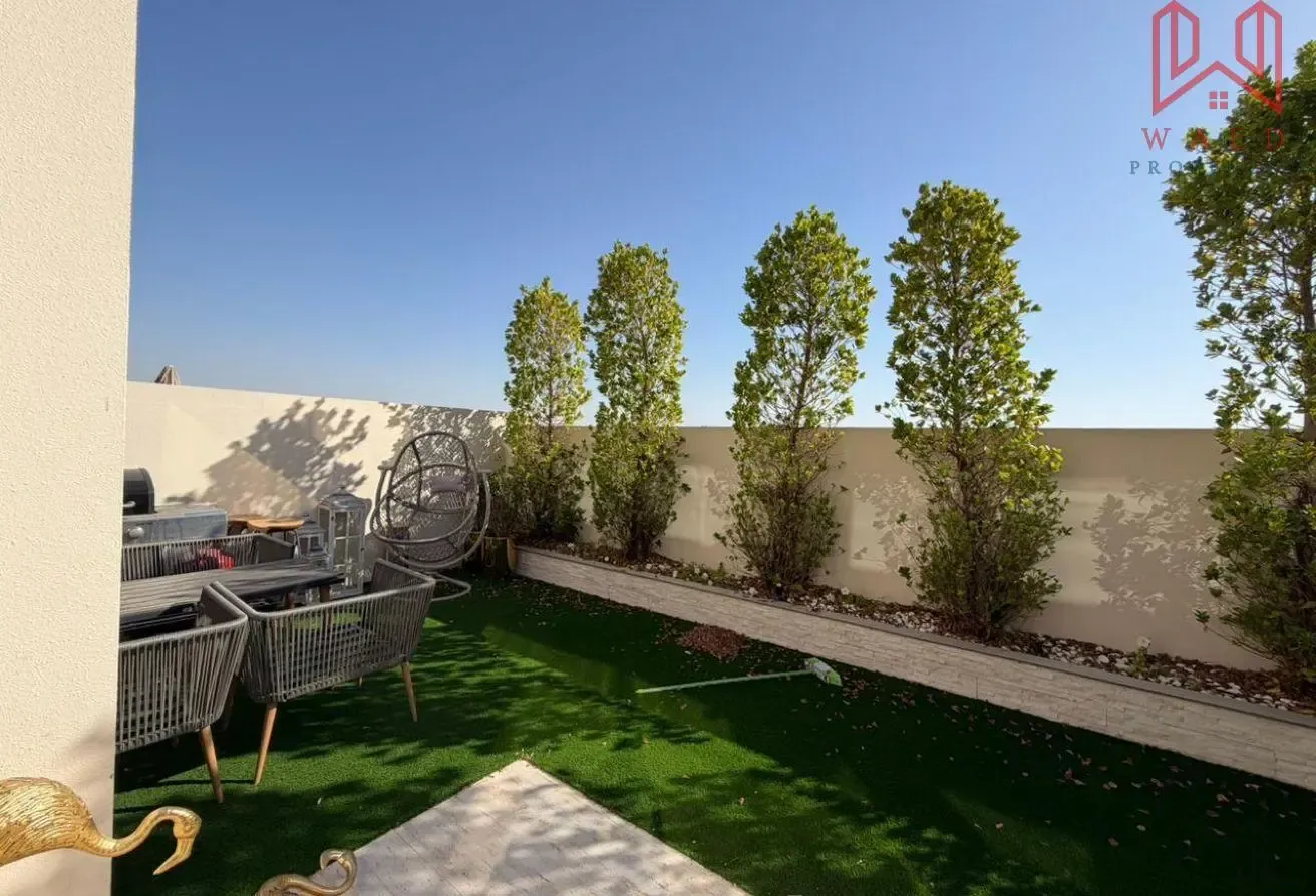 Stunning 4BR Villa|Fully Furnished|Private Garden|