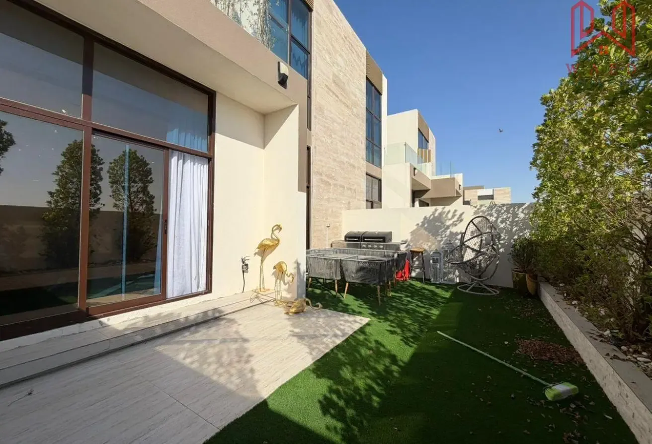 Stunning 4BR Villa|Fully Furnished|Private Garden|