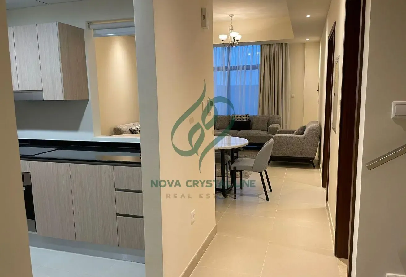 Fully Furnished | Middle Unit | Community View