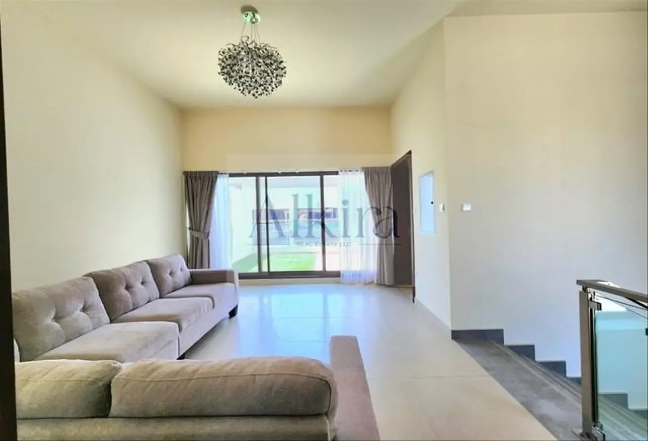 Upgraded | UnFurnished | 4 BR+Maids