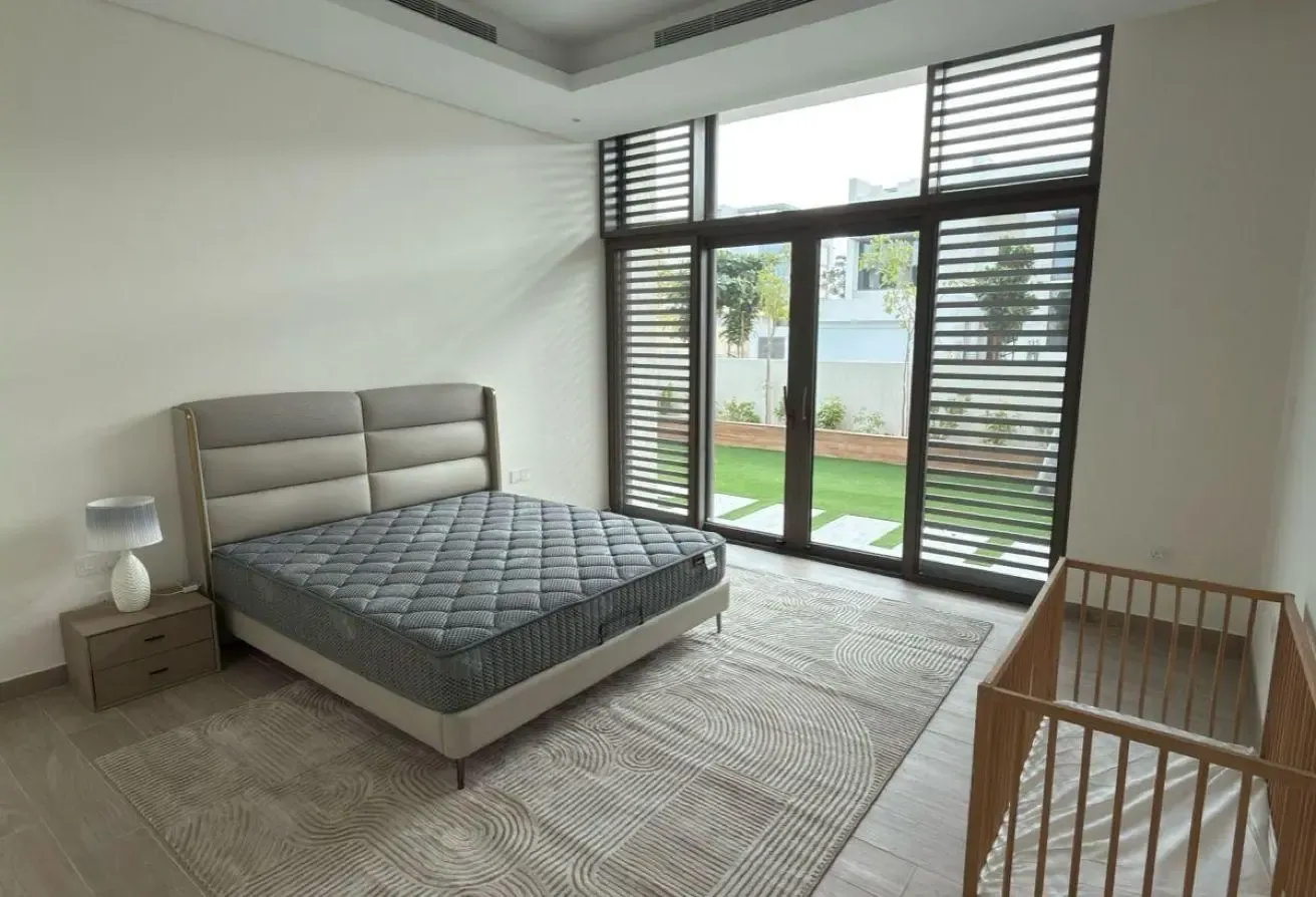 5BR + Maids & Driver Villa | District One Meydan